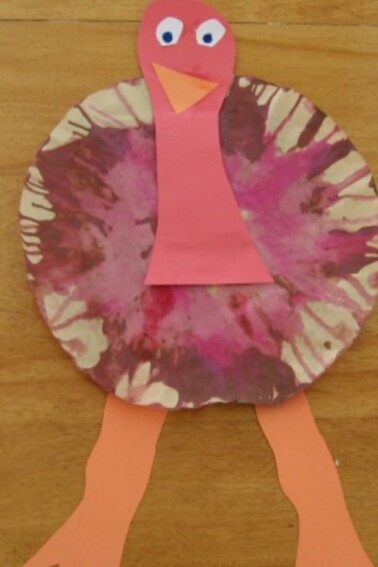 Gobble, Gobble Thanksgiving Preschool Spin Art Turkey Craft - Coffee filter turkey craft - Kids Activities Blog