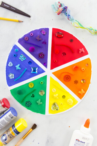 a color wheel pie for kids using primary colors