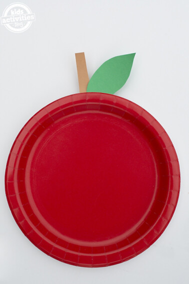 paper plate apple